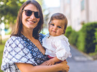 Mama Streetstyle: Isabel mit Quinn in Berlin